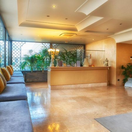 Hotel Europa ปาลาซโซโล ซุลลอลิโย ภายนอก รูปภาพ